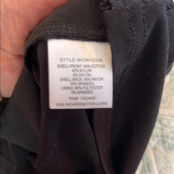 Elegant Black Patterned Top - Picture 4 of 4